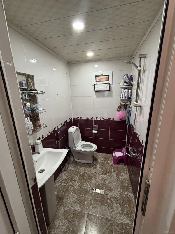 Satılır 5 otaqlı həyət evi 120 m²