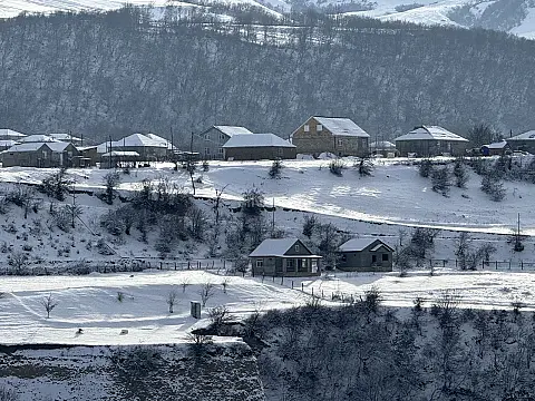 Satılır torpaq sahəsi 10 m²