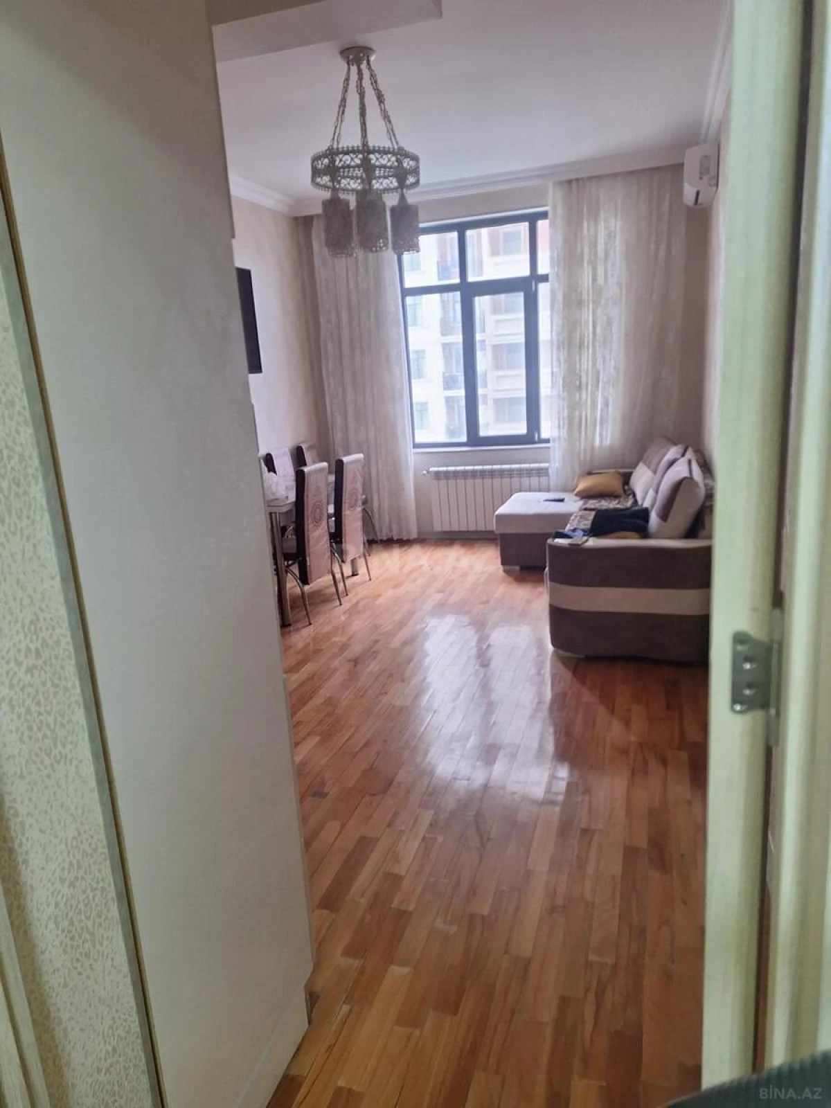 Kirayə verilir 2 otaqlı mənzil 60 m²