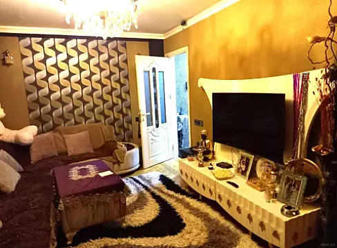 Kirayə verilir 2 otaqlı mənzil 45 m²