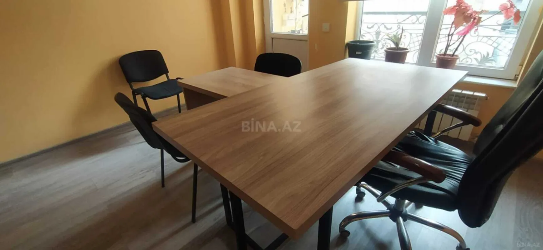 Kirayə verilir 1 otaqlı ofis 22 m²