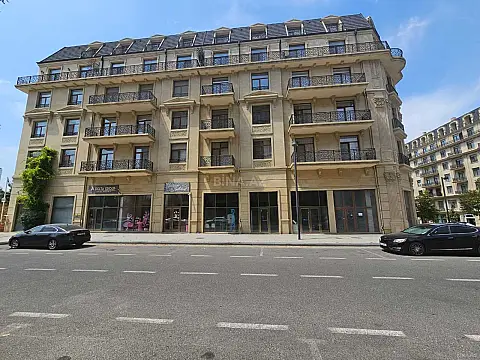 Satılır 3 otaqlı mənzil 124 m² — Bakı 3 otaq 124.00 m²