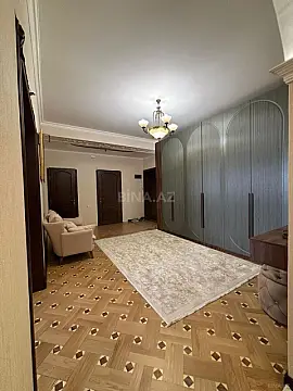 Satılır 4 otaqlı mənzil 165 m²