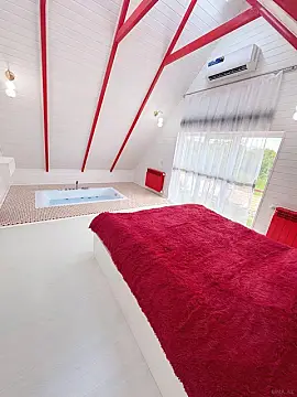 Kirayə verilir 2 otaqlı həyət evi 200 m²