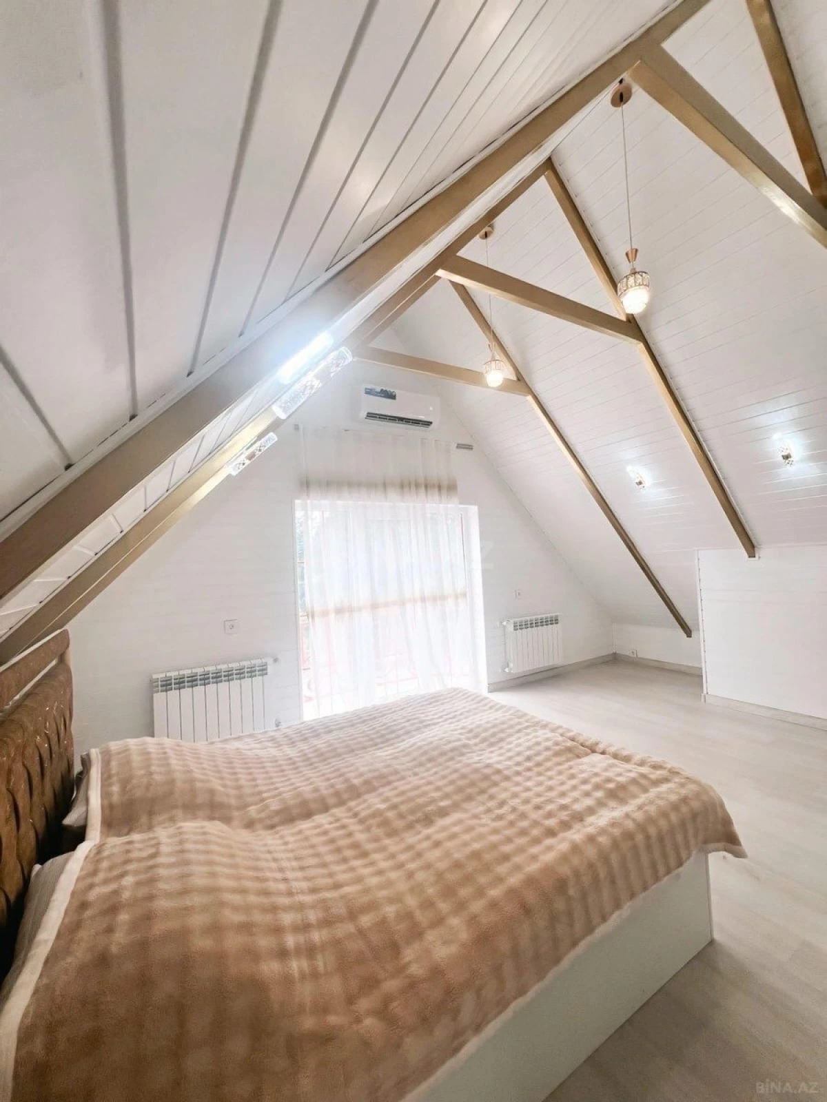 Kirayə verilir 2 otaqlı həyət evi 200 m²