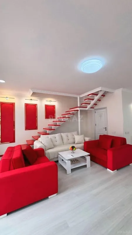 Kirayə verilir 2 otaqlı həyət evi 200 m²