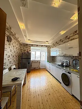 Satılır 3 otaqlı mənzil 110 m²