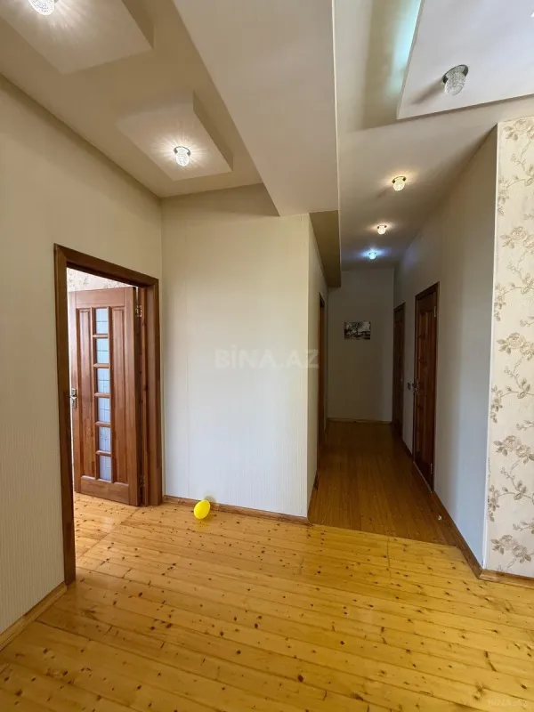 Satılır 3 otaqlı mənzil 110 m²
