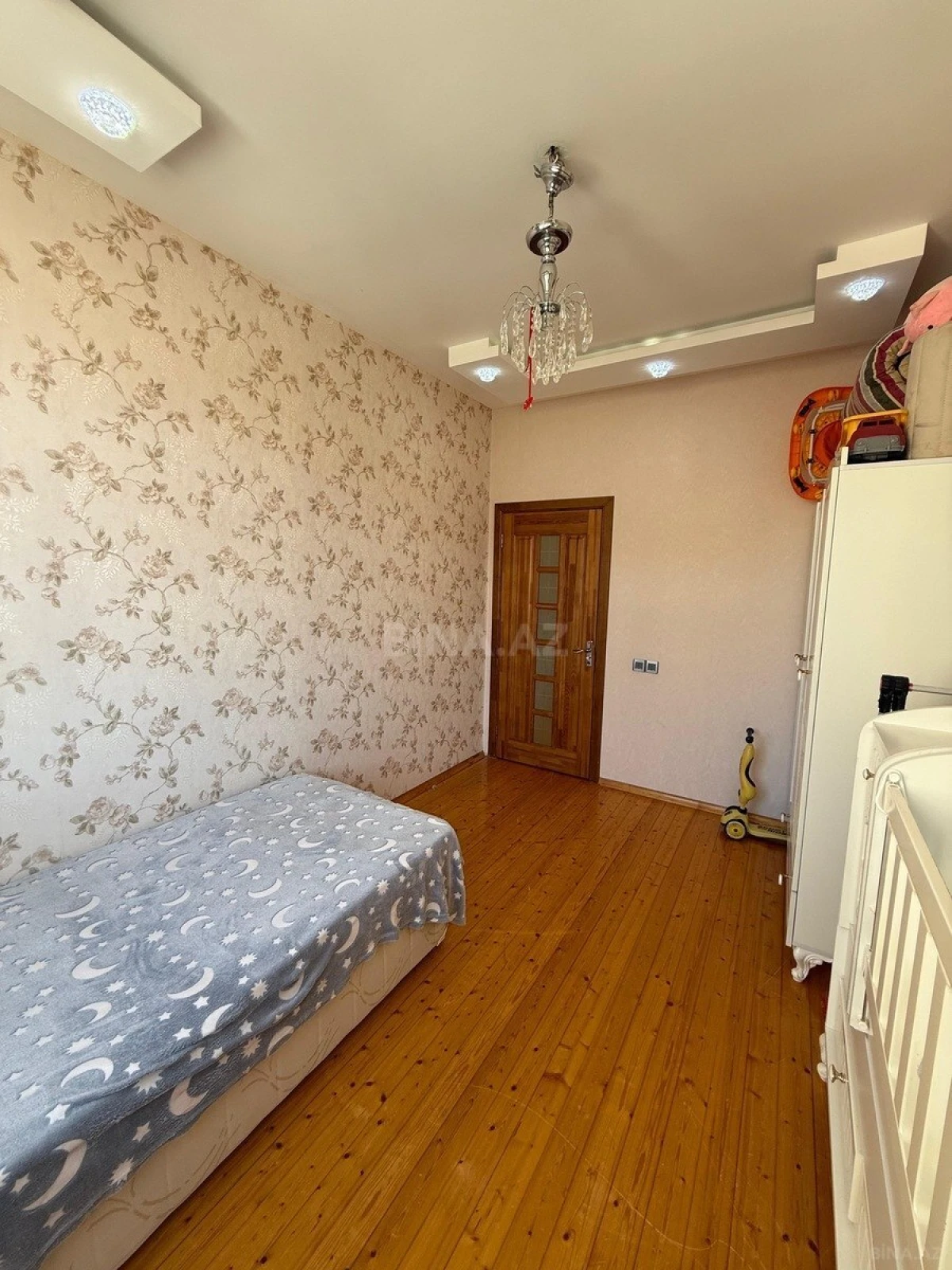 Satılır 3 otaqlı mənzil 110 m²