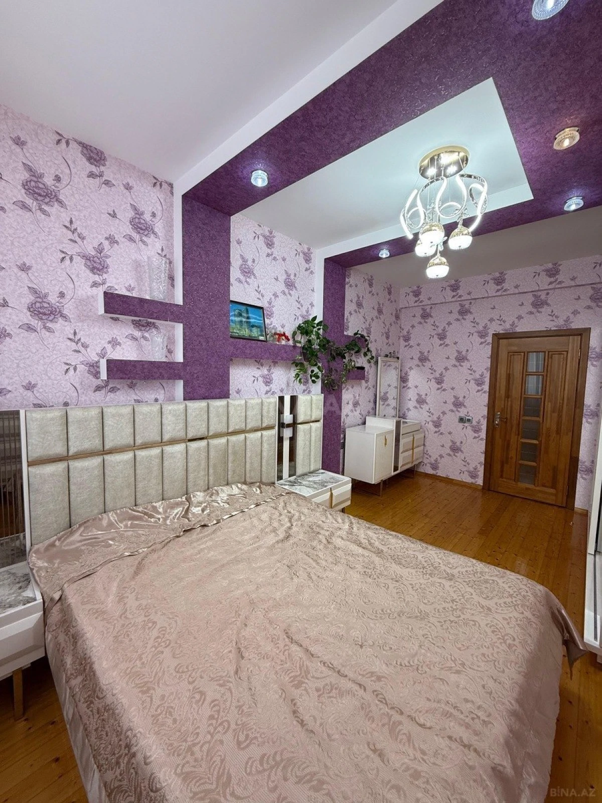 Satılır 3 otaqlı mənzil 110 m²