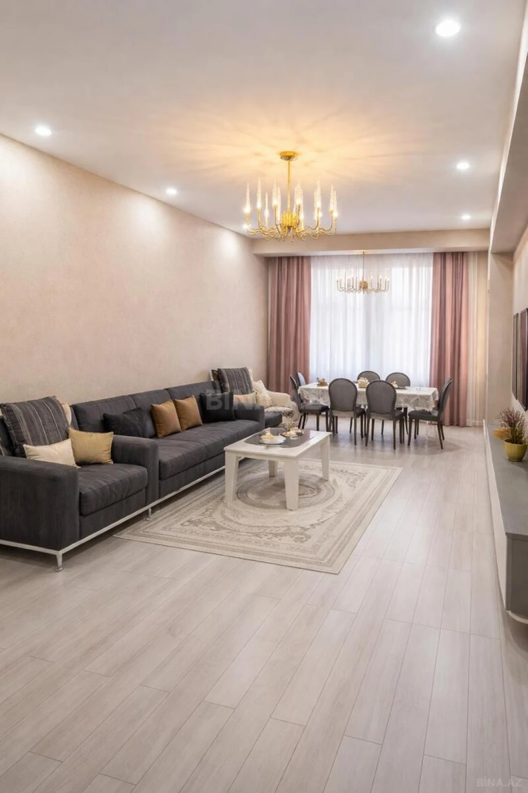Satılır 3 otaqlı mənzil 103 m²