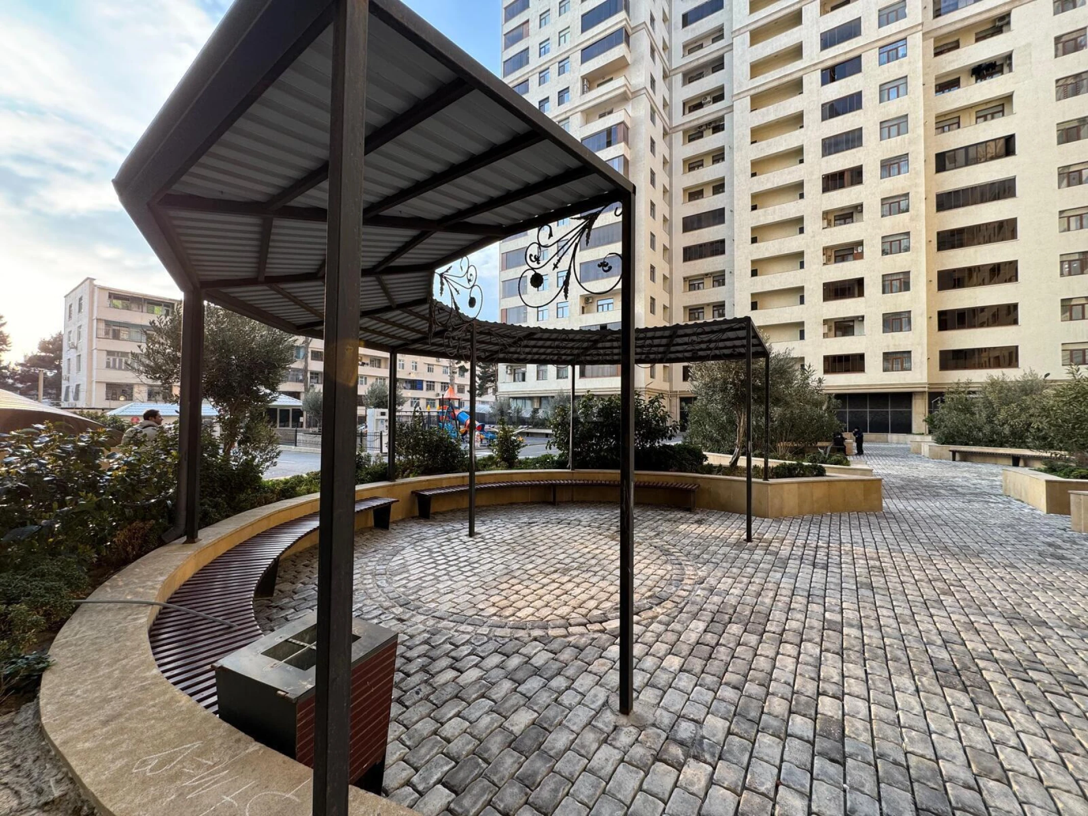 Satılır 3 otaqlı mənzil 103 m²