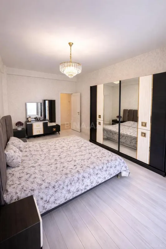 Satılır 3 otaqlı mənzil 103 m²