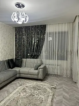 Kirayə verilir 2 otaqlı mənzil 77 m²