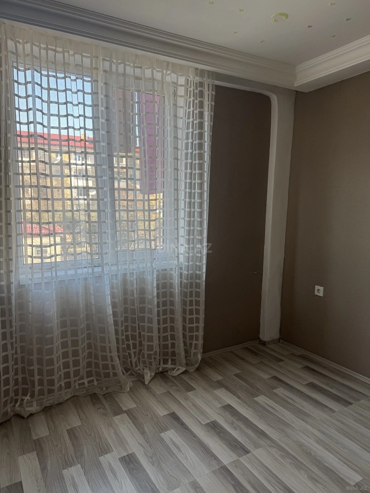Kirayə verilir 2 otaqlı mənzil 50 m²