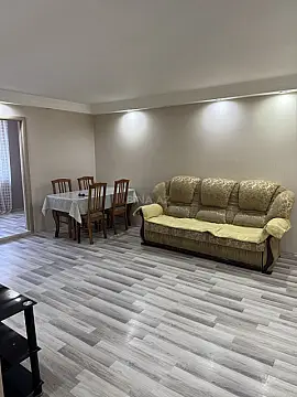 Kirayə verilir 2 otaqlı mənzil 50 m²