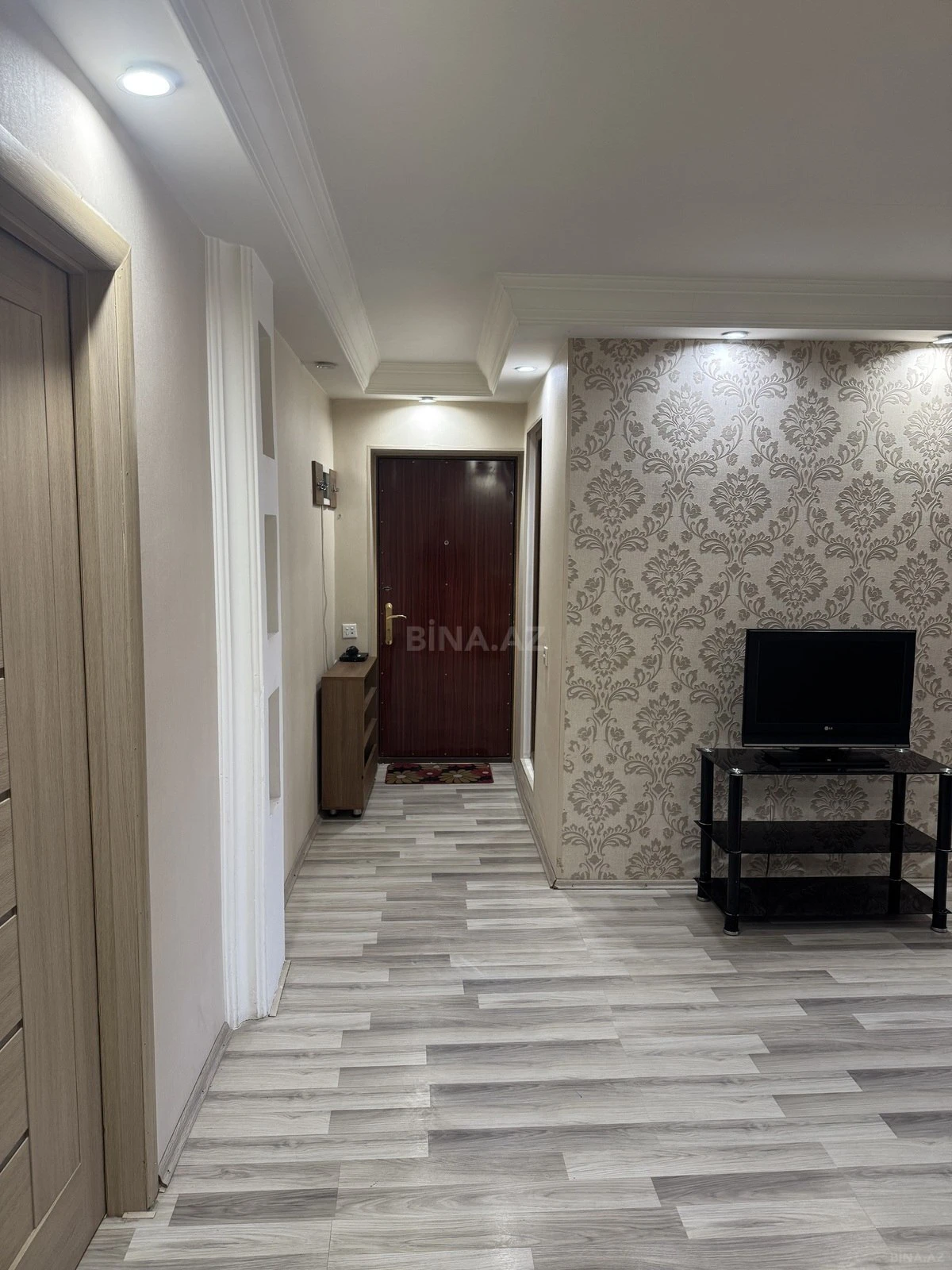 Kirayə verilir 2 otaqlı mənzil 50 m²
