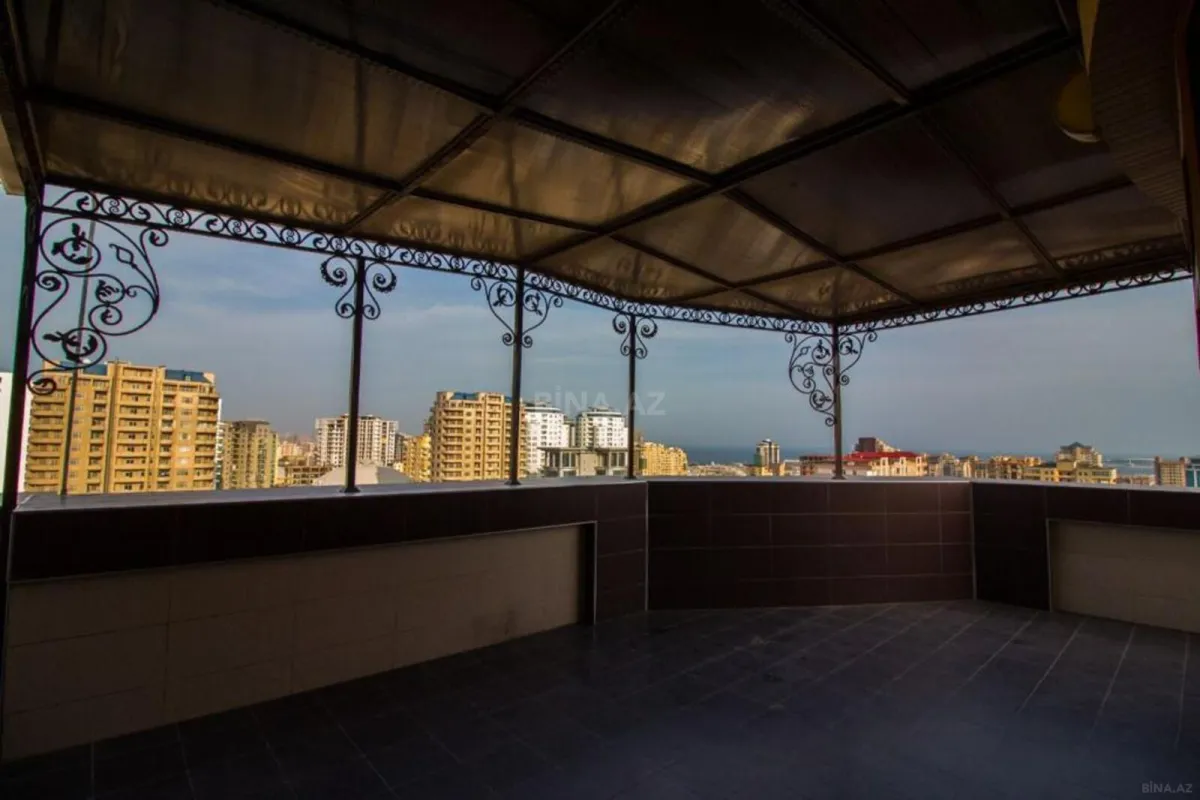 Satılır 5 otaqlı mənzil 350 m²