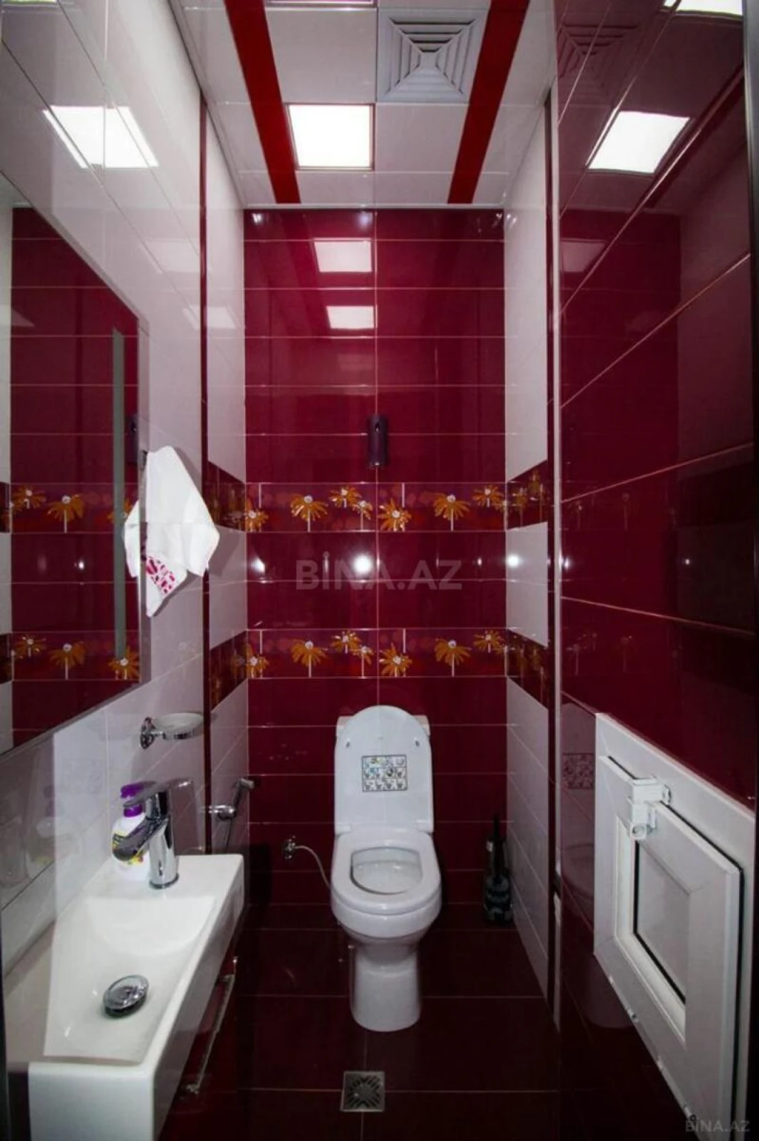 Satılır 5 otaqlı mənzil 350 m²