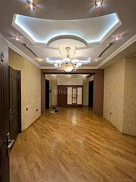 Satılır 4 otaqlı mənzil 170 m²