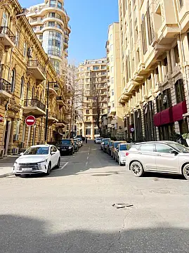 Satılır obyekt 85 m²