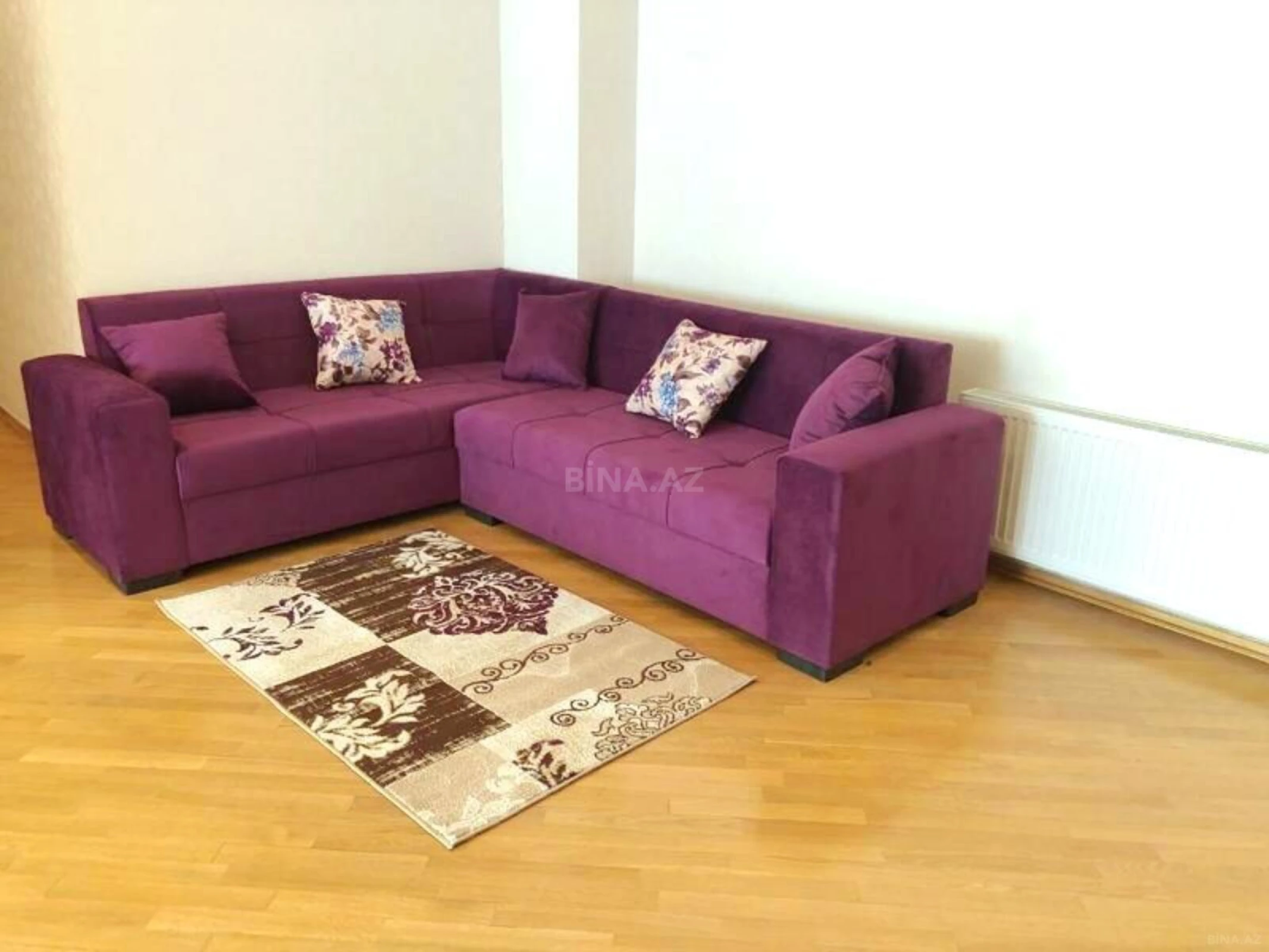 Kirayə verilir 4 otaqlı mənzil 230 m²