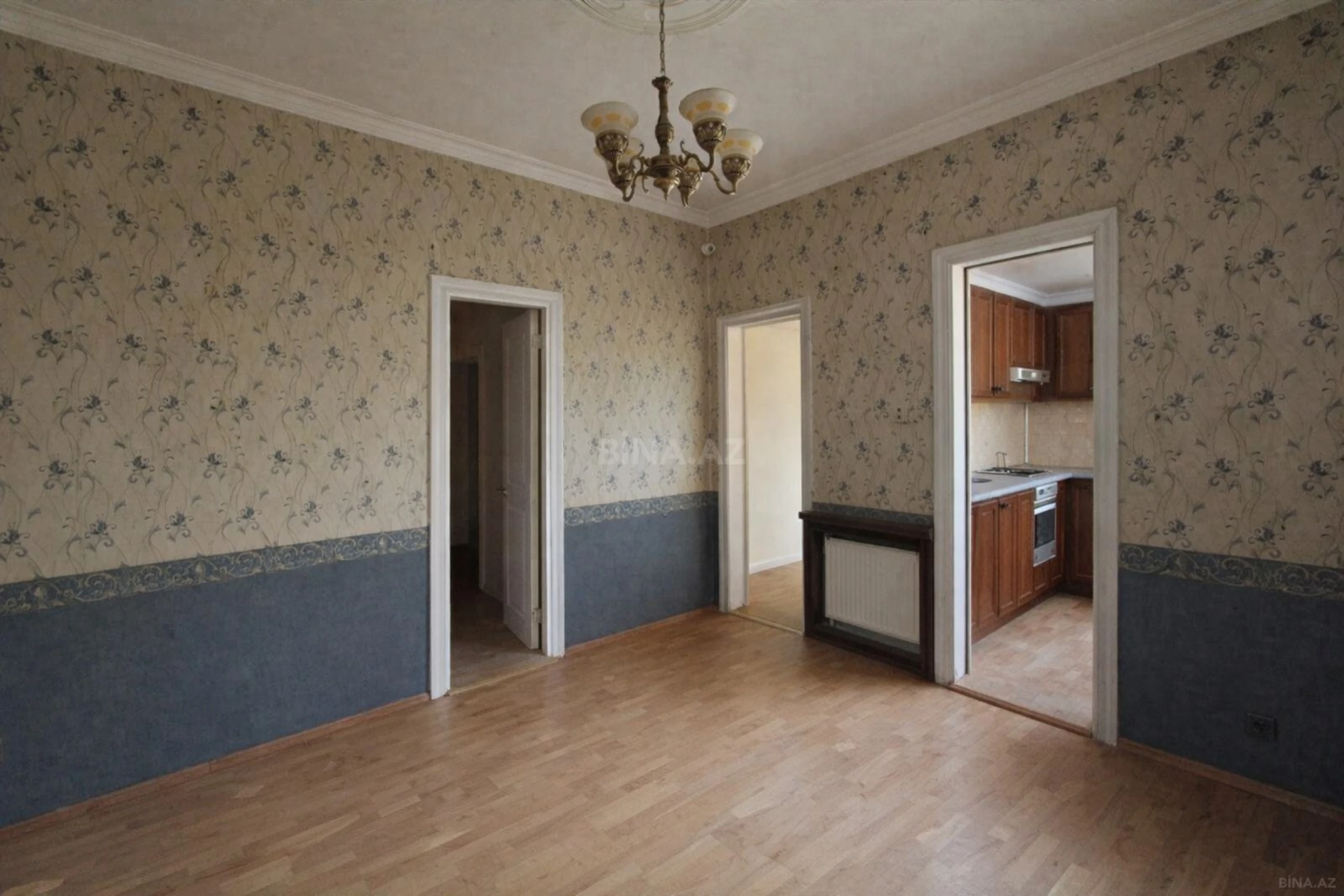 Satılır 12 otaqlı həyət evi 650 m²