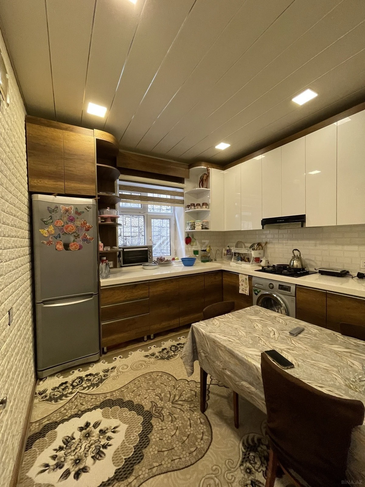 Satılır 7 otaqlı həyət evi 200 m²