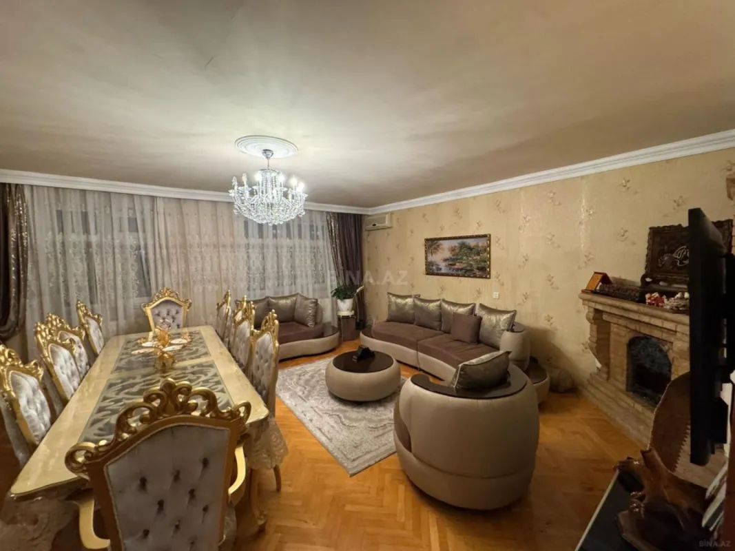 Satılır 7 otaqlı mənzil 187 m²