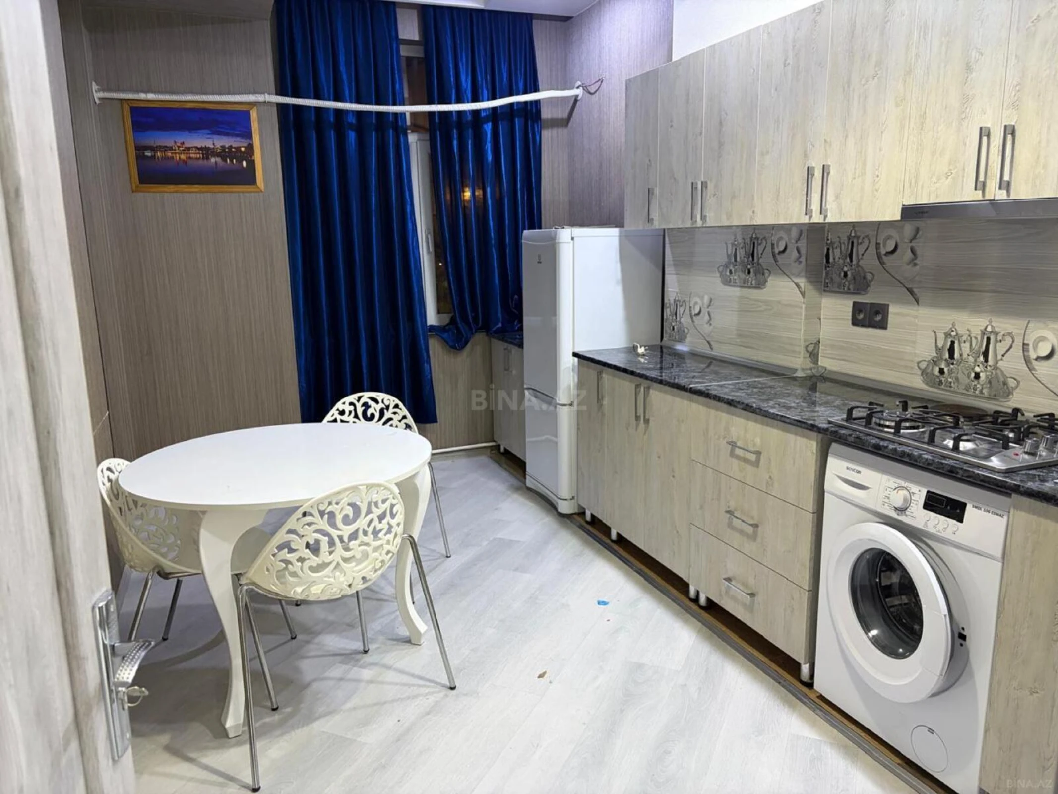 Satılır 2 otaqlı mənzil 75 m²