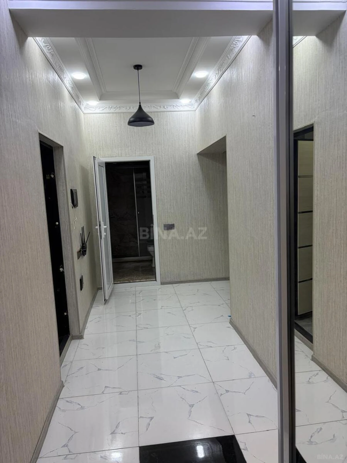 Satılır 2 otaqlı mənzil 75 m²