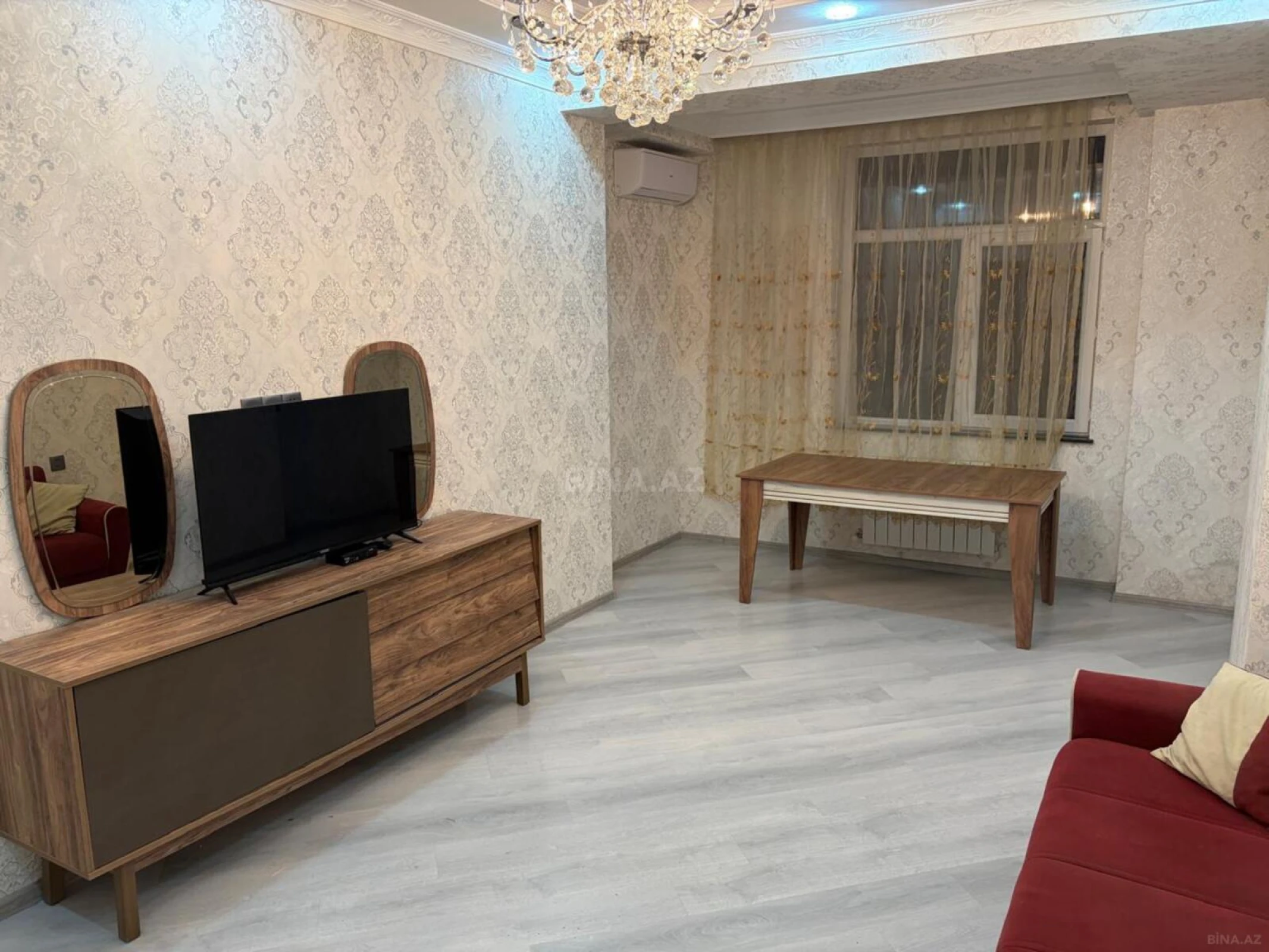 Satılır 2 otaqlı mənzil 75 m²