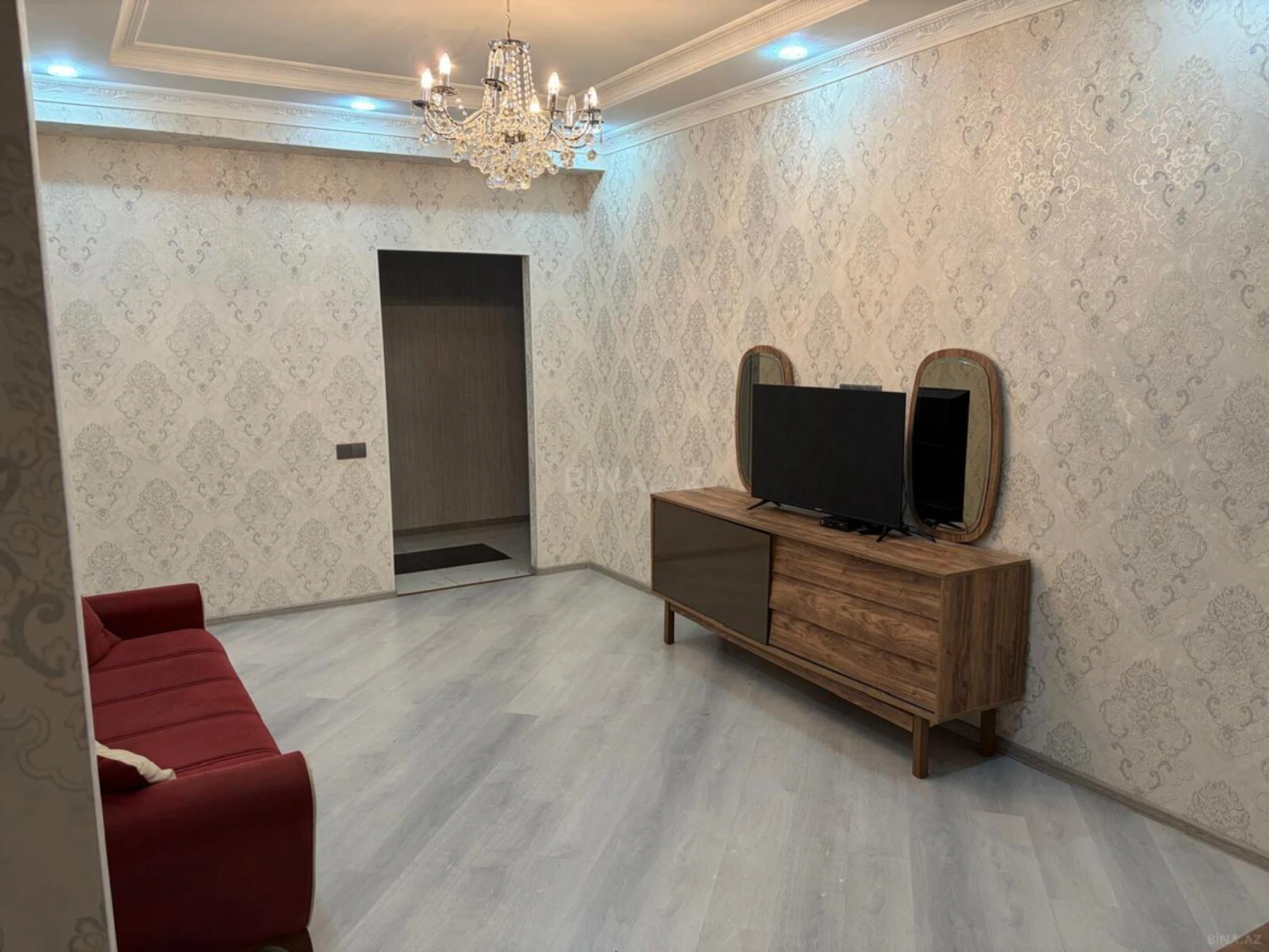 Satılır 2 otaqlı mənzil 75 m²