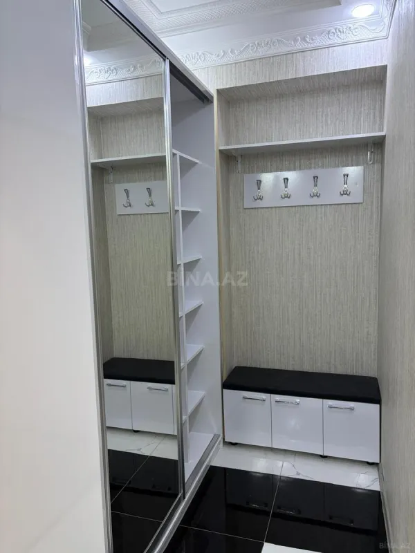 Satılır 2 otaqlı mənzil 75 m²