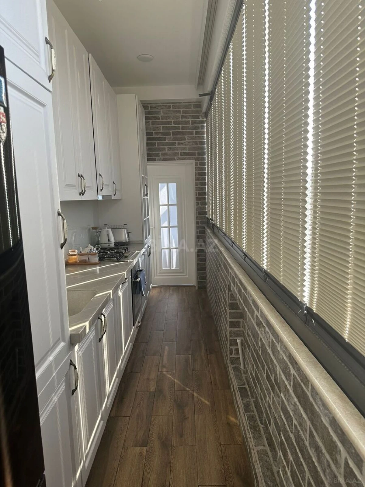 Satılır 3 otaqlı mənzil 91 m²