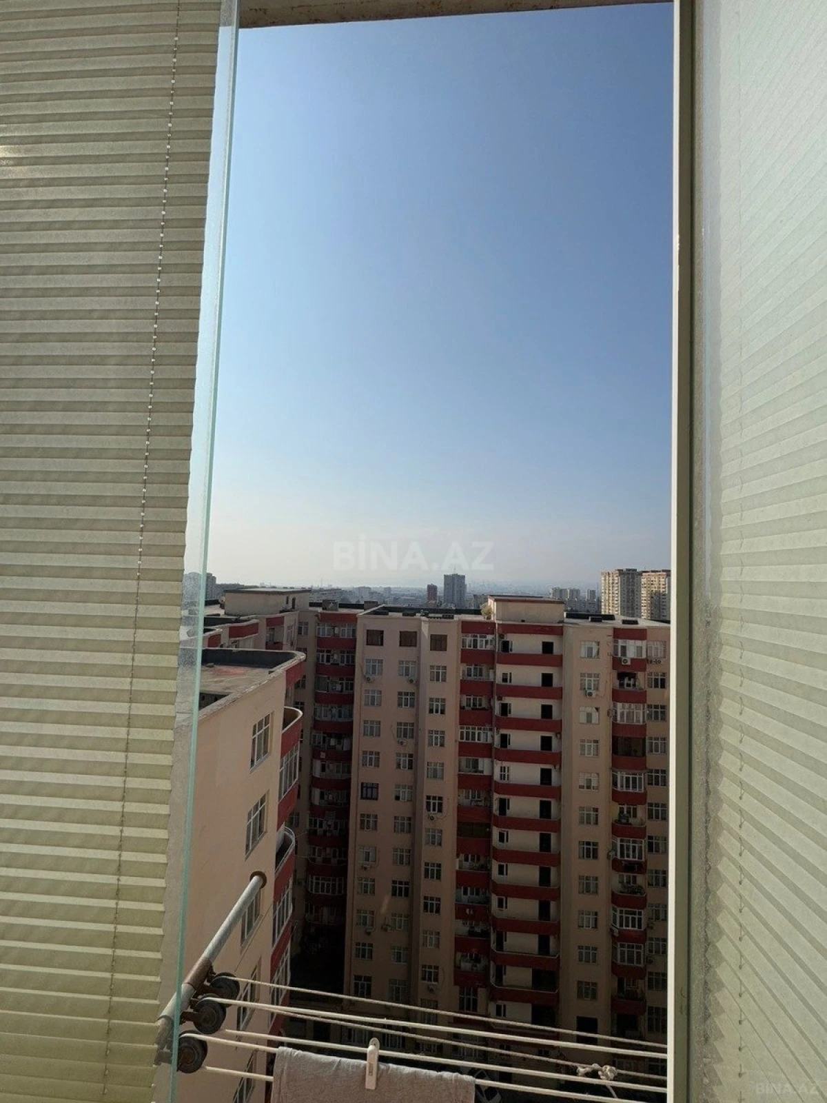 Satılır 3 otaqlı mənzil 108 m²