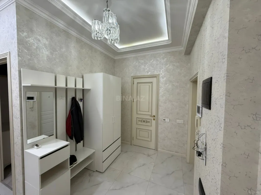 Kirayə verilir 3 otaqlı mənzil 120 m²