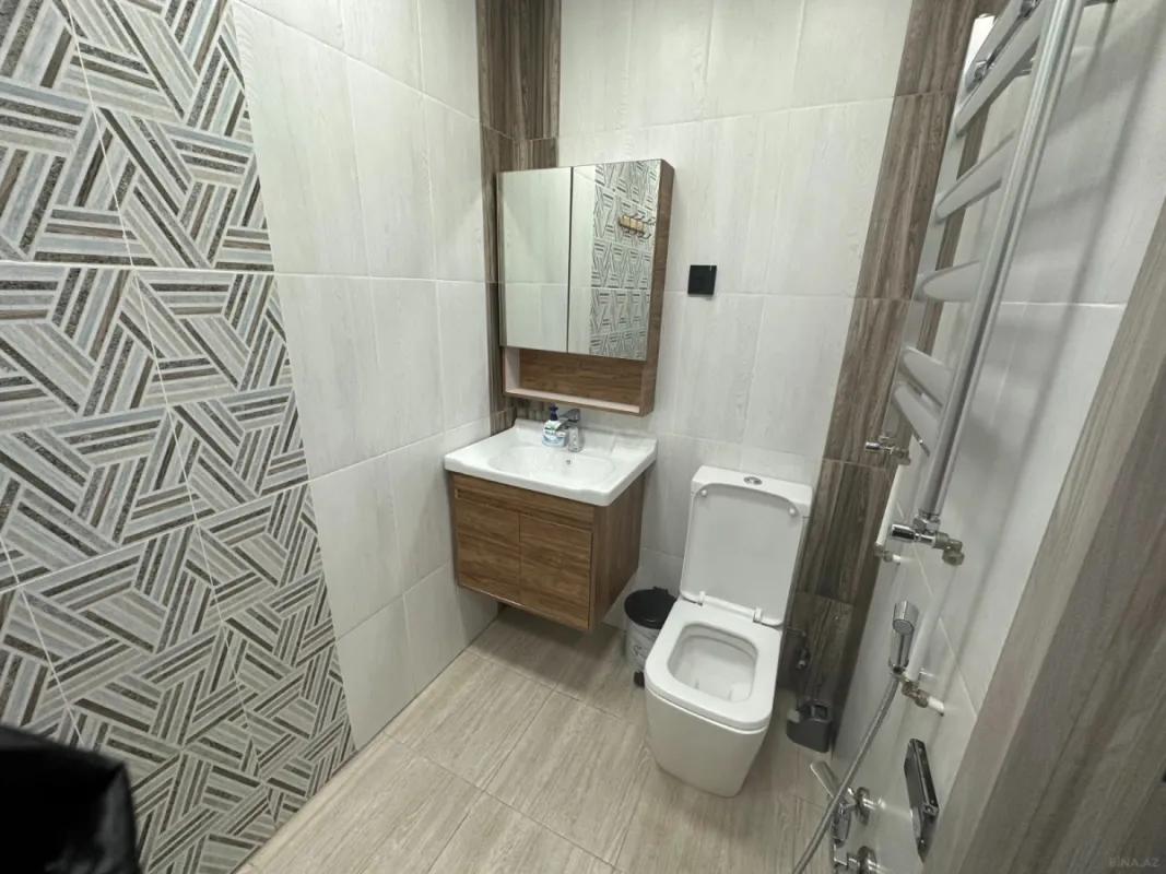 Kirayə verilir 2 otaqlı mənzil 70 m²