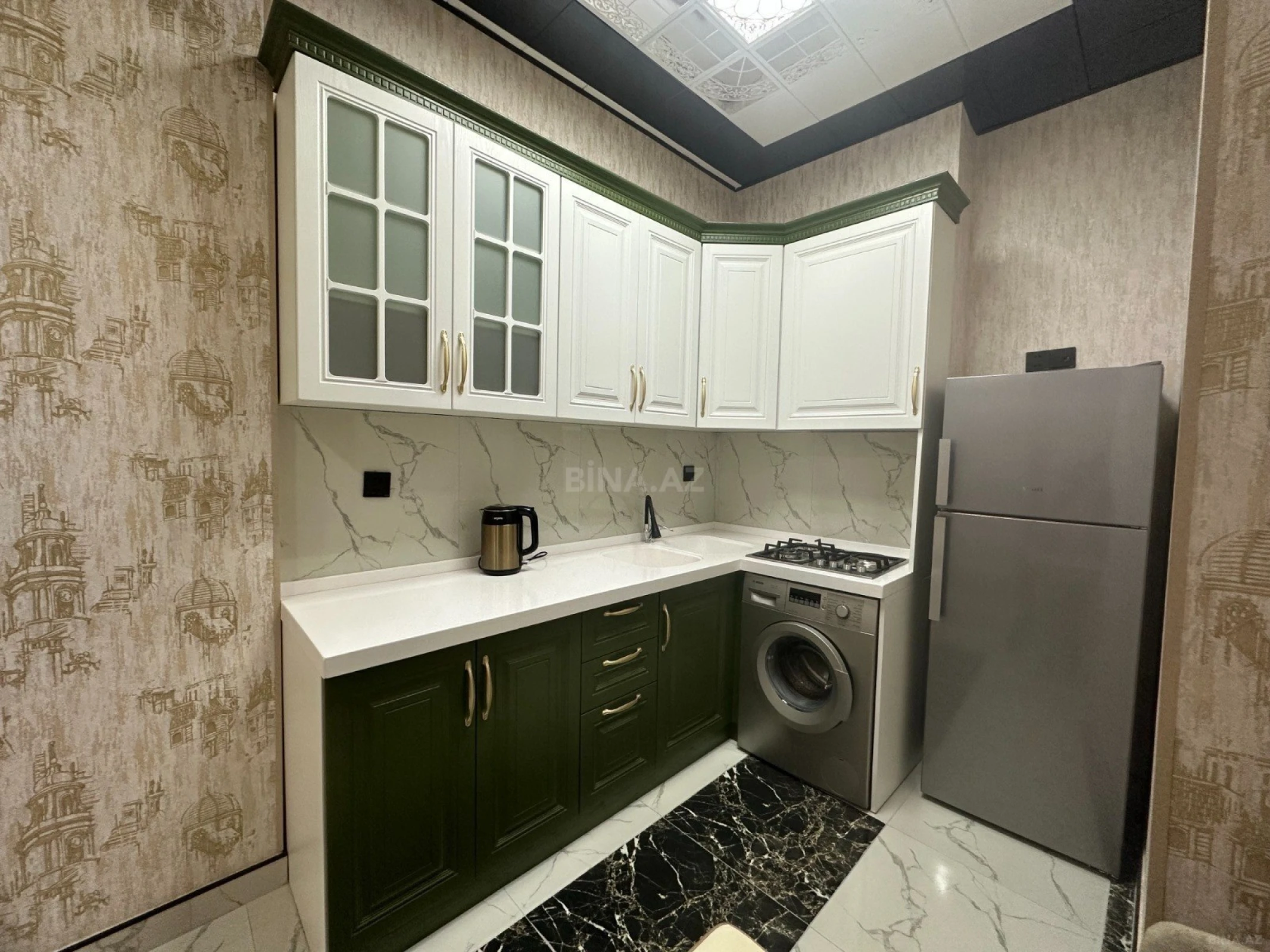 Kirayə verilir 2 otaqlı mənzil 70 m²