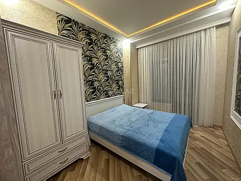 Kirayə verilir 2 otaqlı mənzil 70 m²