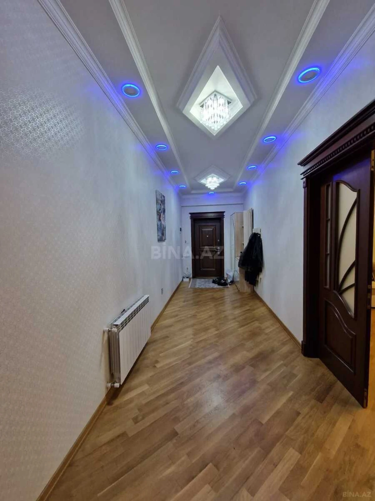 Satılır 3 otaqlı mənzil 103 m²