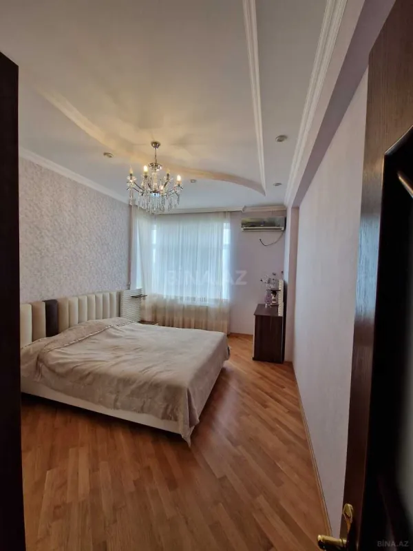 Satılır 3 otaqlı mənzil 103 m²