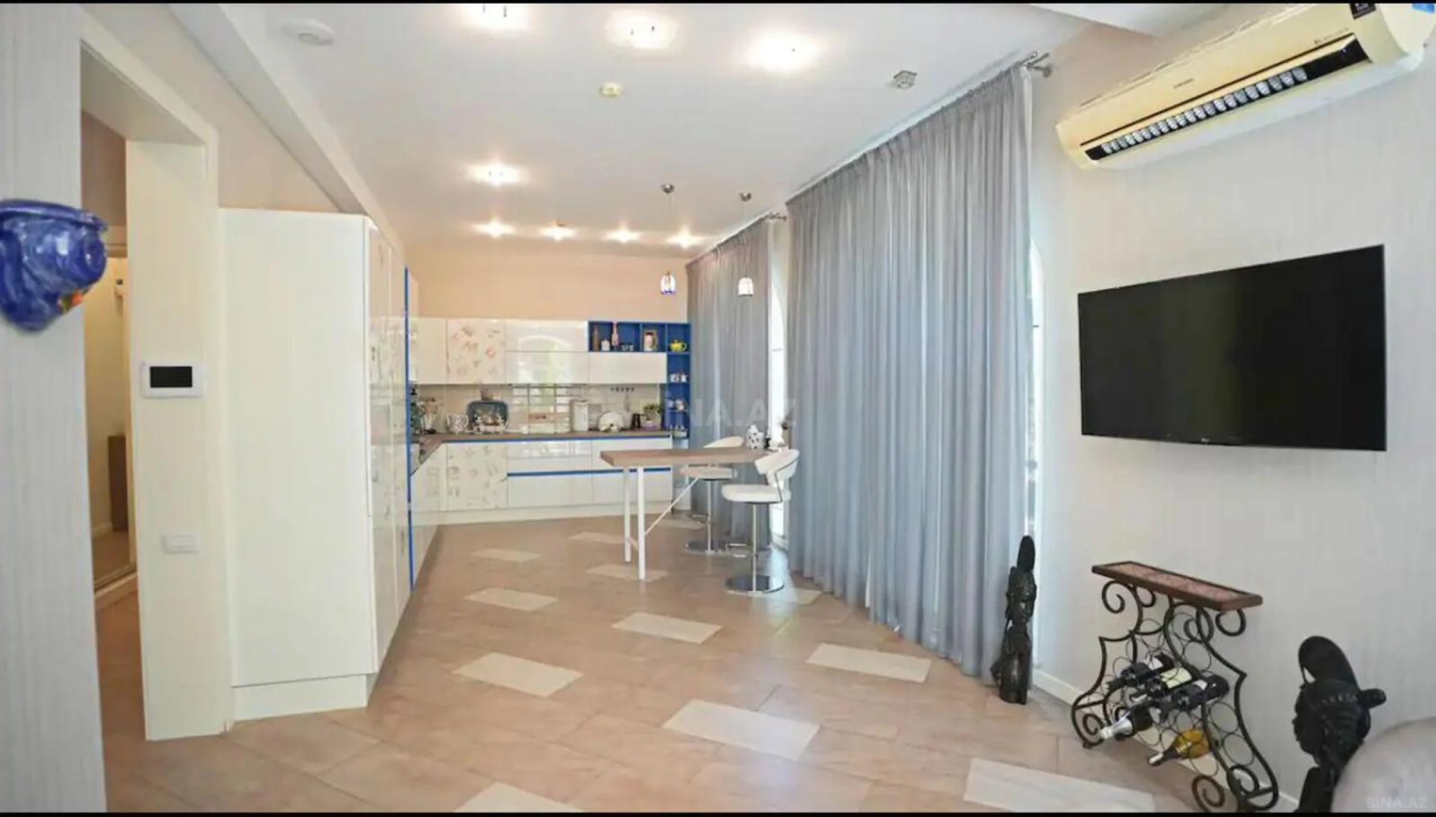 Kirayə verilir 5 otaqlı həyət evi 575 m²