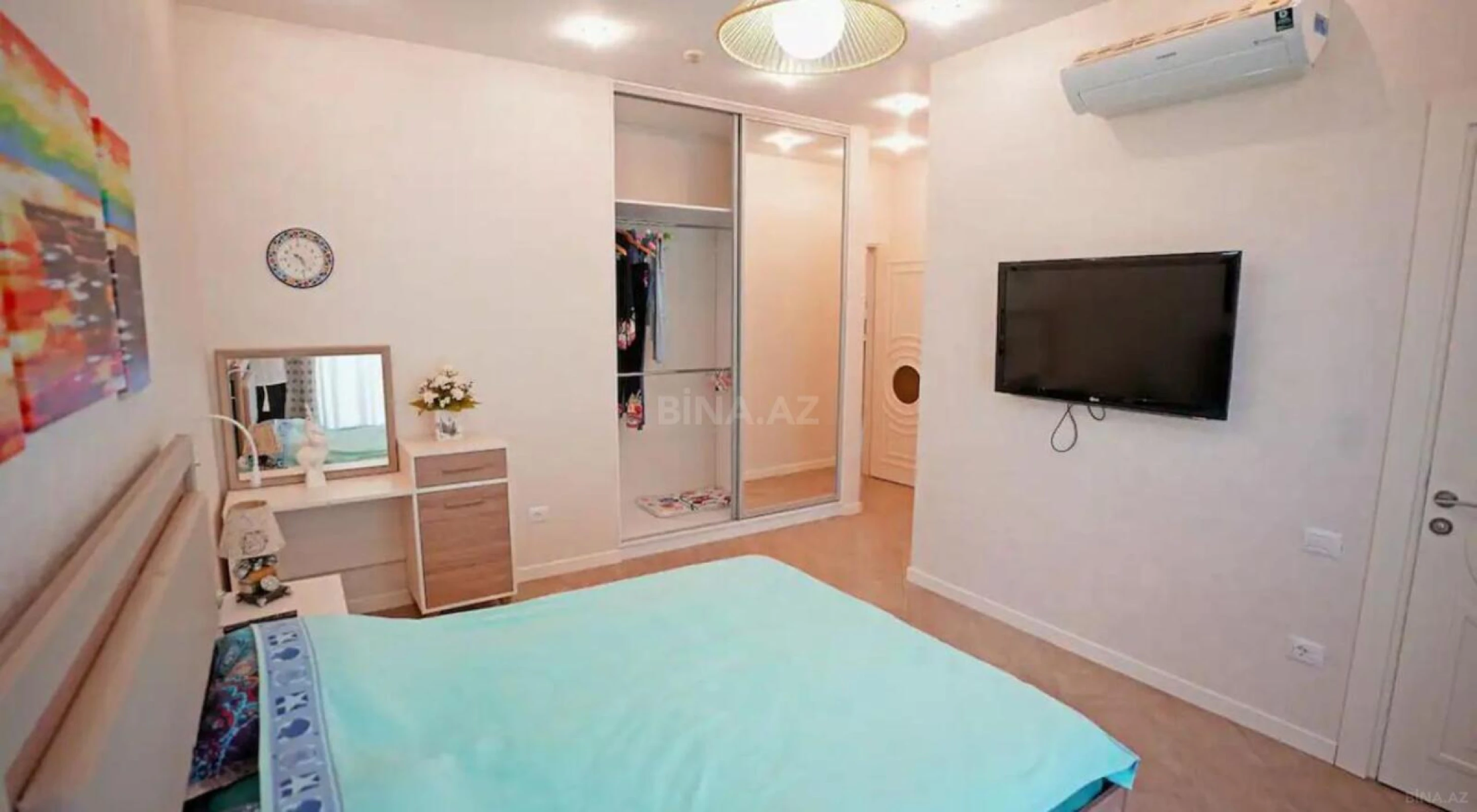 Kirayə verilir 5 otaqlı həyət evi 575 m²