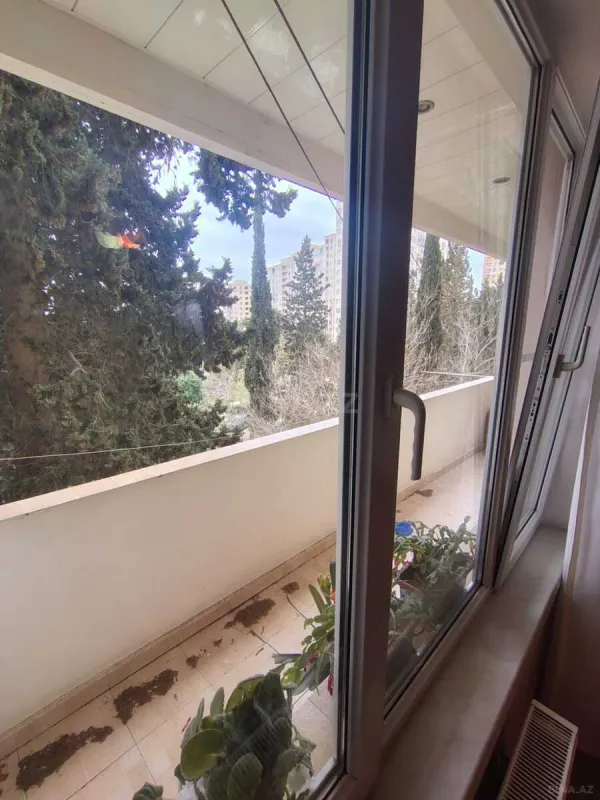 Satılır 3 otaqlı mənzil 82 m²