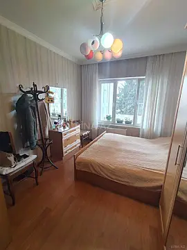 Satılır 3 otaqlı mənzil 82 m²
