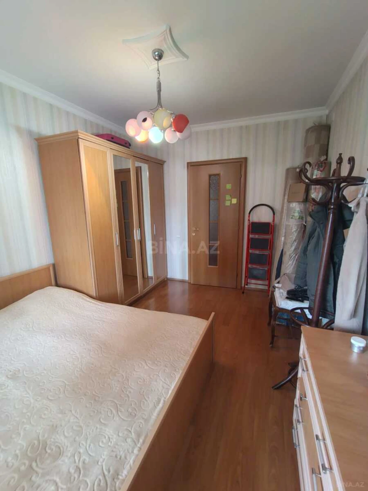 Satılır 3 otaqlı mənzil 82 m²