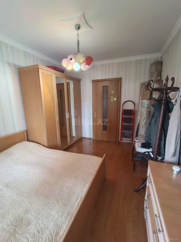 Satılır 3 otaqlı mənzil 82 m²