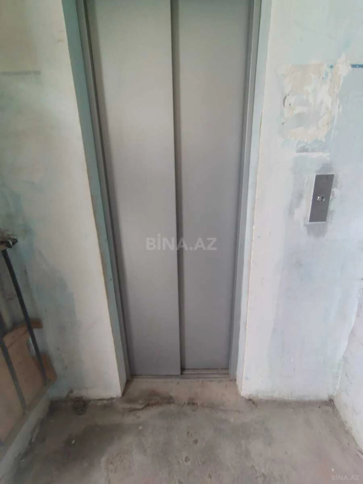 Satılır 3 otaqlı mənzil 82 m²