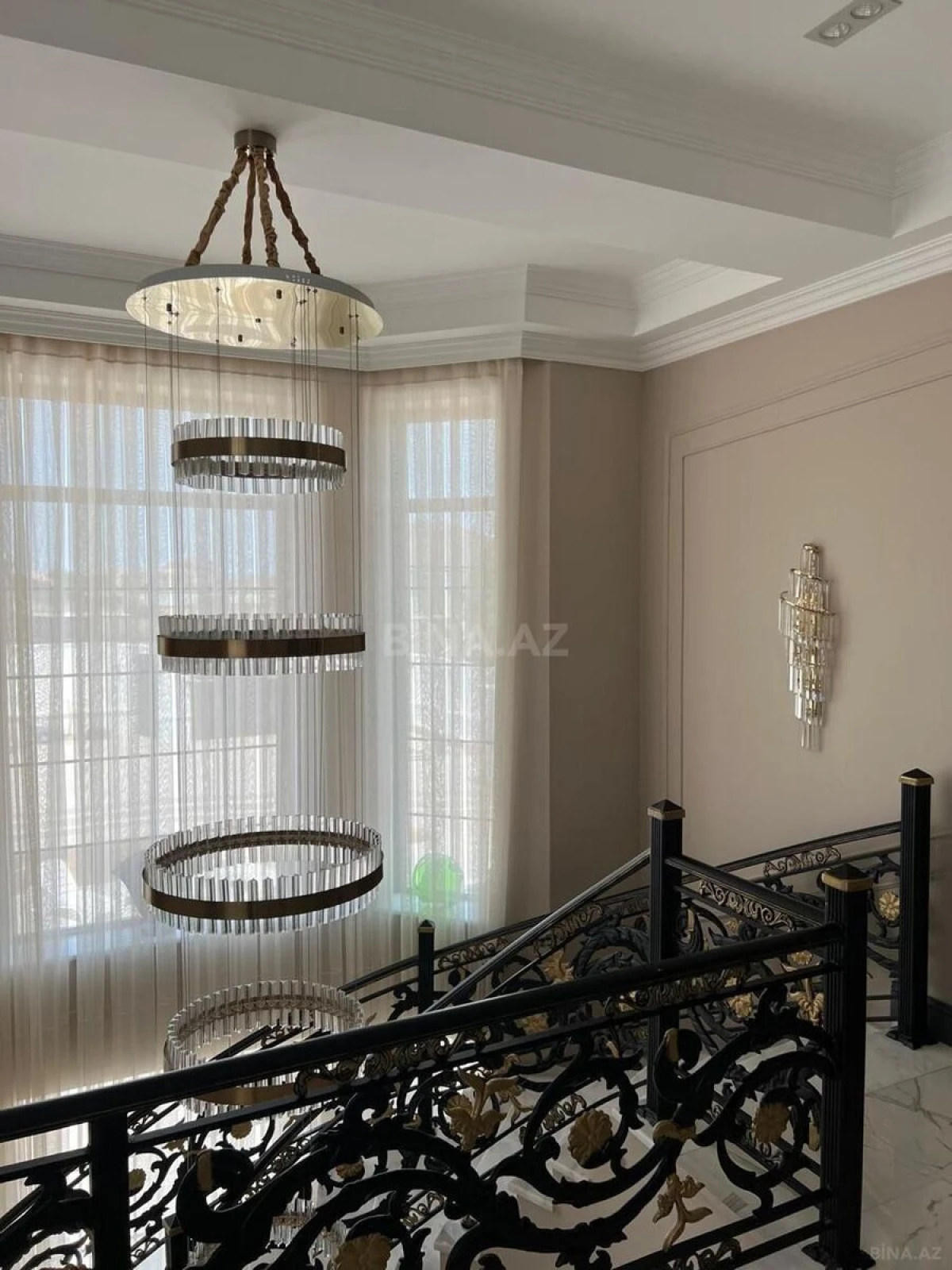 Kirayə verilir 4 otaqlı həyət evi 400 m²